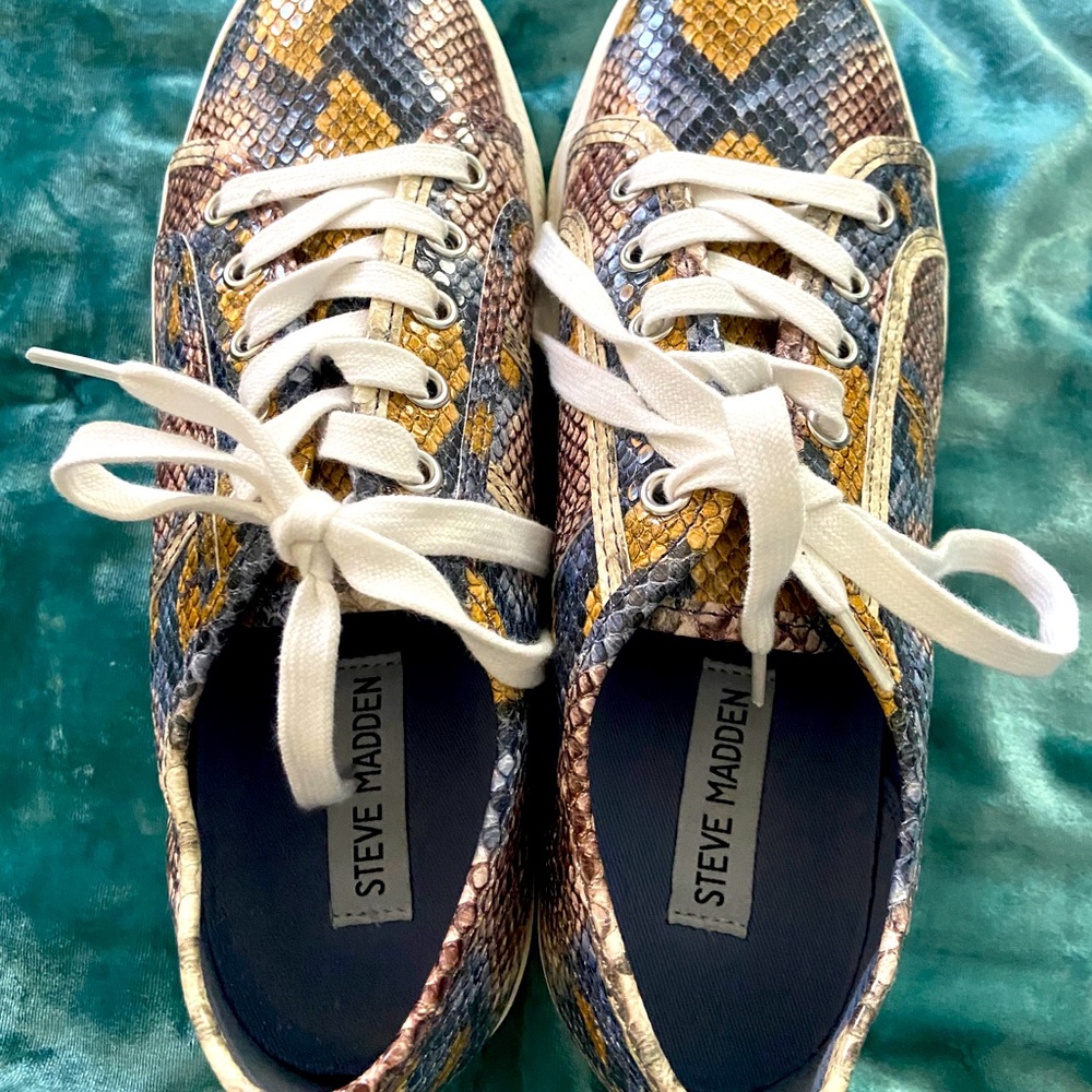Steve Madden Platform sneakers